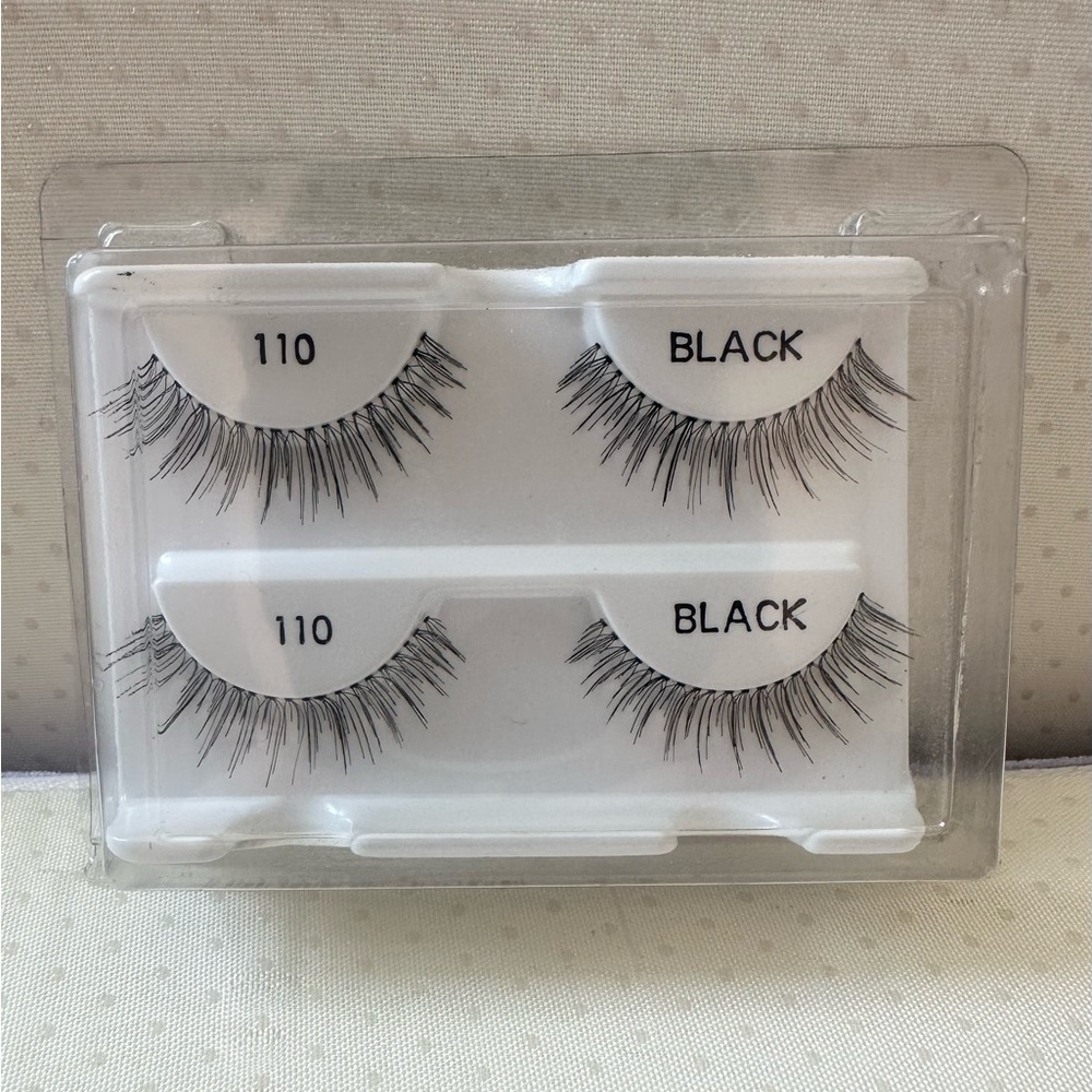 False Lashes, NWOT